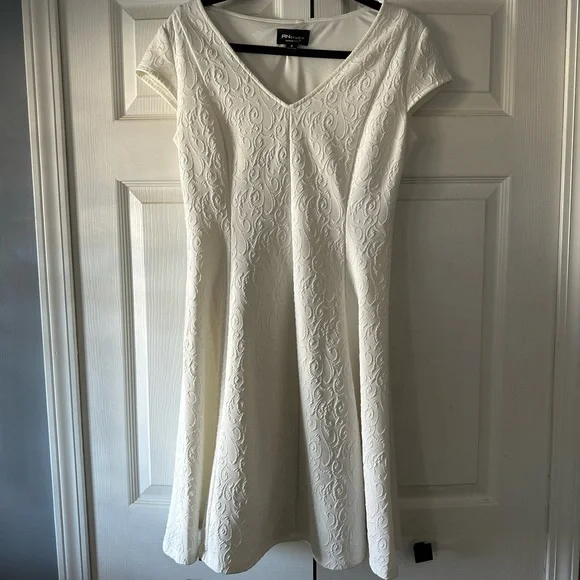 Rn Studio By Ronni Nicole Dresses | Rn Studio By Ronni Nicole Fit And Flare Dress | Color: Cream | Size: 8 | Pm-46184797's Closet